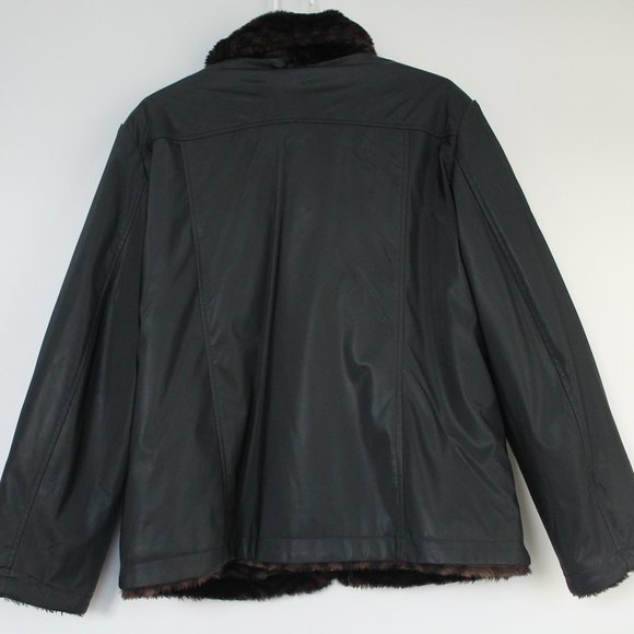 [WEATHER SPIRITS] Reversible Pleather and Faux Fur Coat - Picture 4 of 16